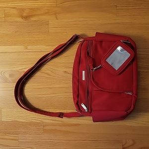 DayMakers Be Safe Bag: 11 pockets plus organizer anti-theft crossbody travel bag